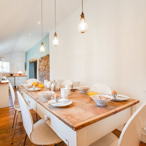 Enjoy a farmhouse style breakfast in the cosy yet contemporary kitchen cum dining room