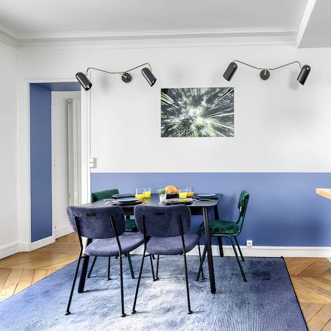 Share leisurely breakfasts around the dining table
