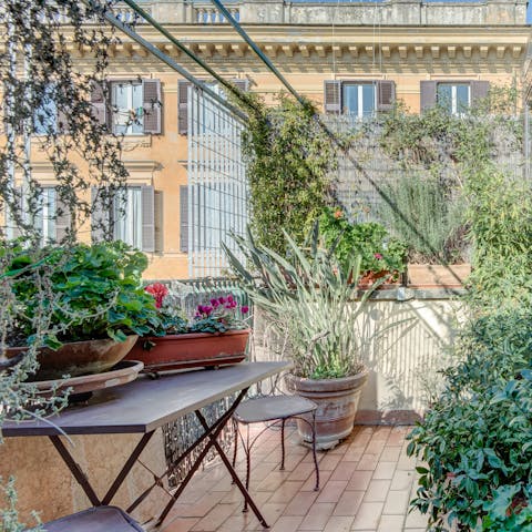 Get some fresh air on your private roof terrace 