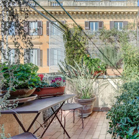 Get some fresh air on your private roof terrace 