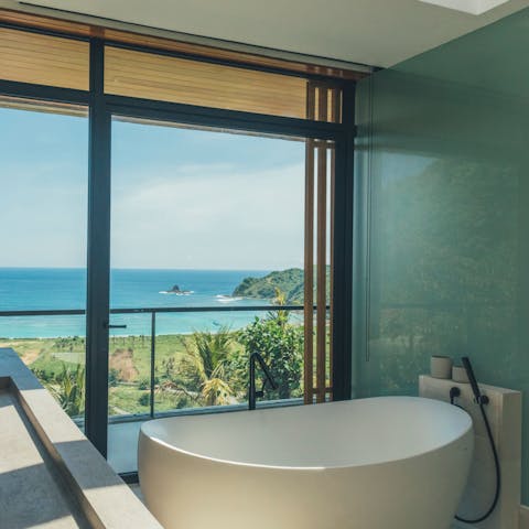 Unwind in the bath tub after a day of water sports activities on the beach