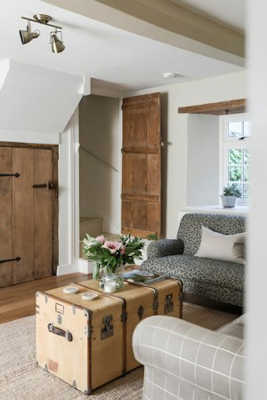 Vintage Cotswolds image 6