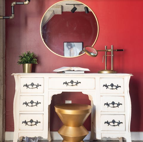 Primp and style yourself at the pretty dresser, worthy of a Hollywood starlet