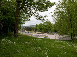 Fine Manor image 13