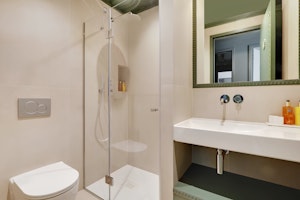 Sophisticated City image 13