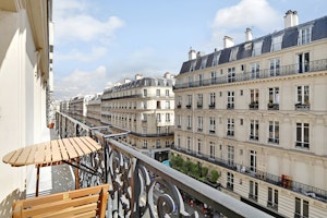Sophisticated City image 6