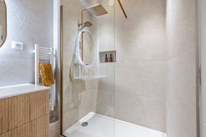 Emerald Promenade image 2