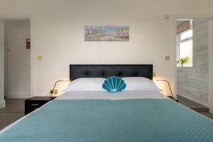 Bayside image 3