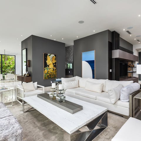 Escape the heat in the ultramodern, air-conditioned living room