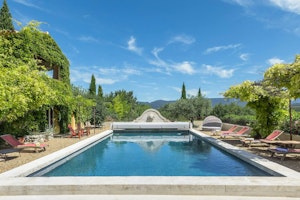 Postcard Farmhouse image 5