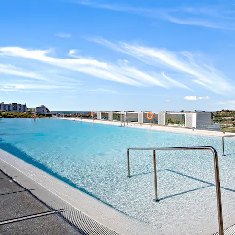 While away sunny afternoons taking dips in the communal pool
