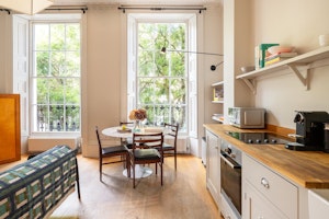 Bloomsbury Delight image 8