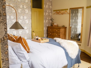 Georgian Retreat image 13