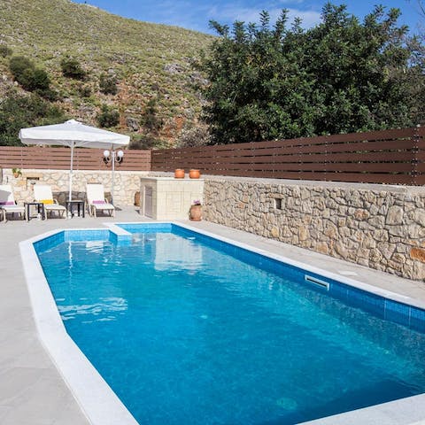 Switch between the cool waters of the private pool and the sun-baked sunloungers