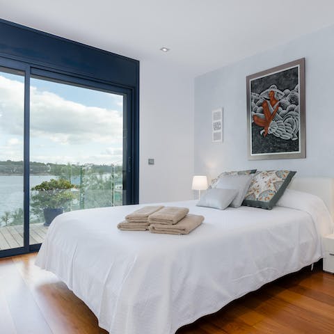Wake up to beautiful sea views in the main bedroom before stepping out on the balcony to catch some rays
