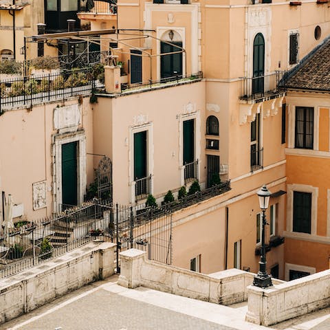 Lose yourself in the sun-drenched streets of Monti