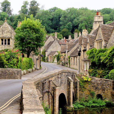Explore the charming Cotswold villages right on your doorstep