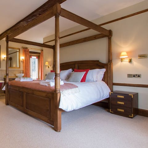 Sleep like royalty in this four-poster bed