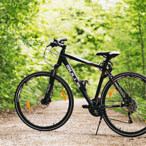 Hire out bikes to explore – there’s mountain biking trails just 200 metres away