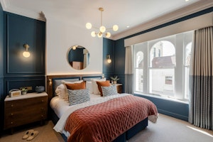 Clifton Hills image 14