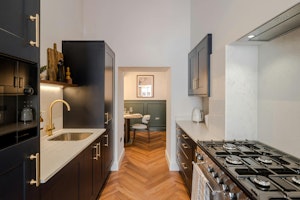 Clifton Hills image 13