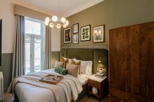 Clifton Hills image 12