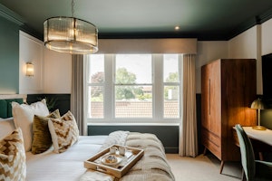 Clifton Hills image 8
