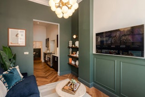 Clifton Hills image 3