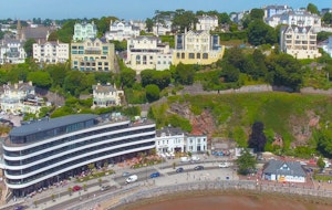 Breezy Bay Retreat image 12
