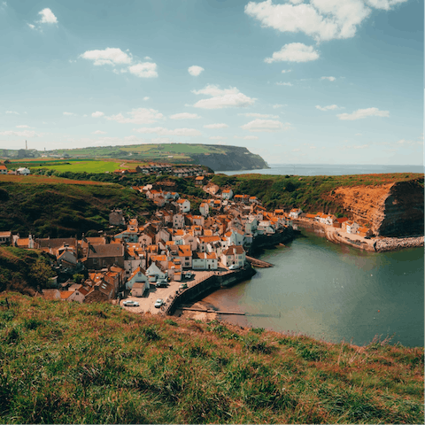 Stay right in the idyllic fishing village of Staithes