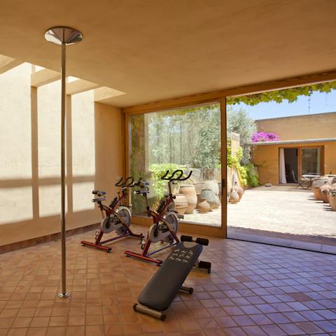 Start your day off with an energising workout in the gym