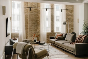 Fulham Charm image 13