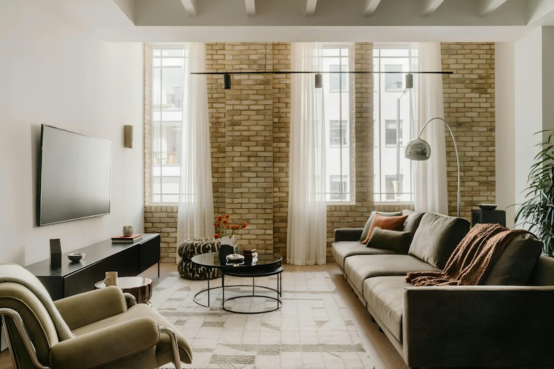 Fulham Charm main image