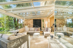 The Garden of Cannes image 5