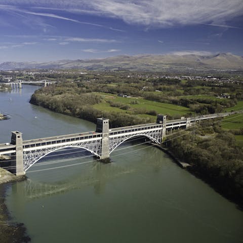 Explore the Isle of Anglesey and further afield, Snowdonia National Park, from your coastal home in Menai Bridge