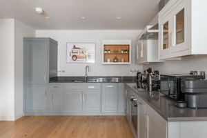 The Brandy Oak image 9