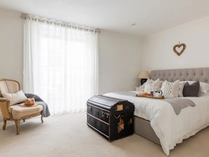 Kingsand Blue image 9