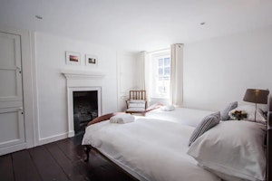 Kingsand Blue image 8
