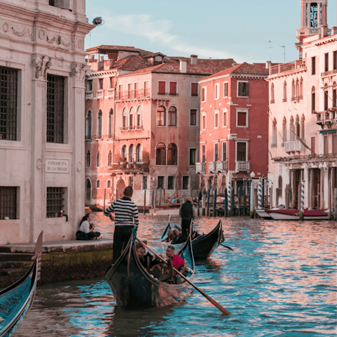 Embrace the magic of Venice with an organised boat trip