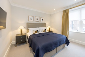 Knightsbridge Delight image 8
