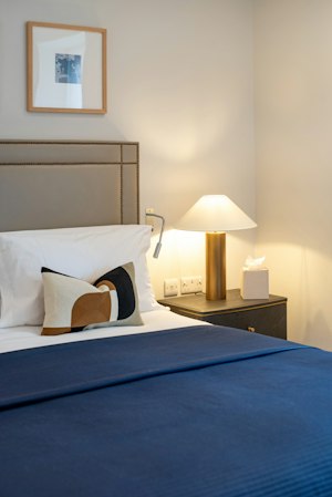 Knightsbridge Delight image 6