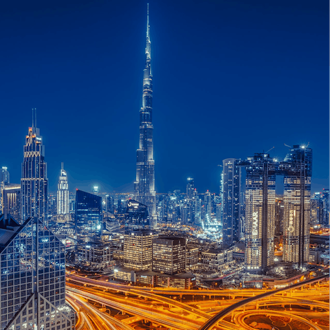 Stay in the very centre of Dubai and watch the city light up at night