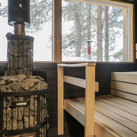 Chill out in the lakeside sauna
