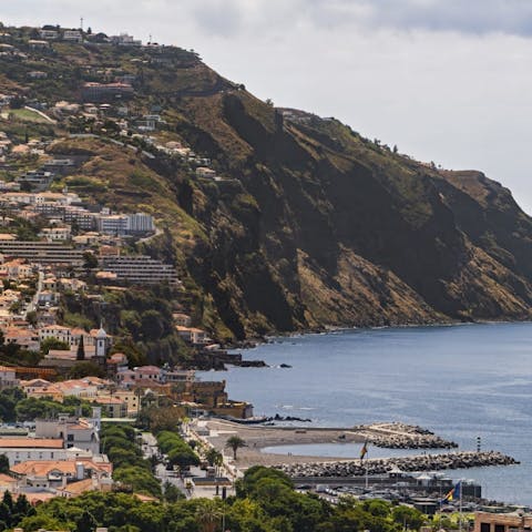 Explore Funchal, including Funchal Marina, a ten-minute walk from this home