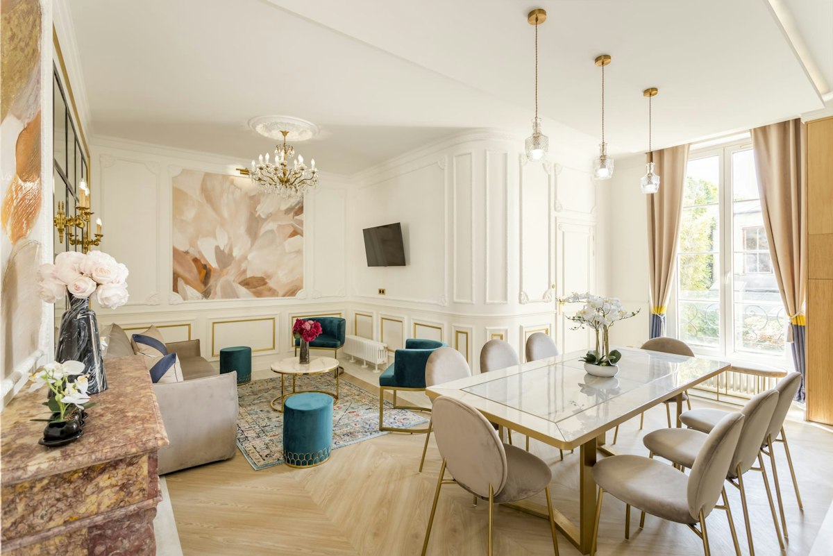 The New You, Ile-de-France