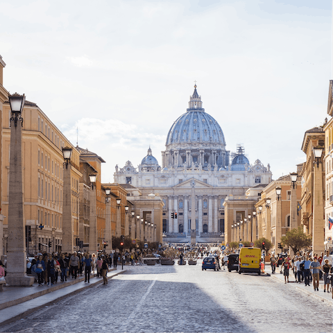 Explore the city from your enviable spot near the Colosseo Gardens