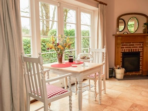 At Home in Hampshire image 8