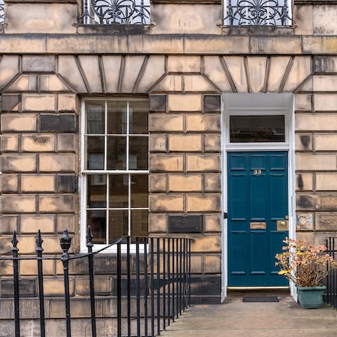 Admire the elegant Georgian architecture of your home in Edinburgh's New Town