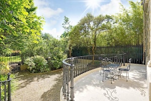 Beau Jardin image 4