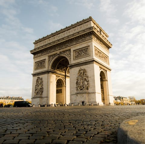 Hop on the metro and be at the Arc de Triomphe in fifteen minutes